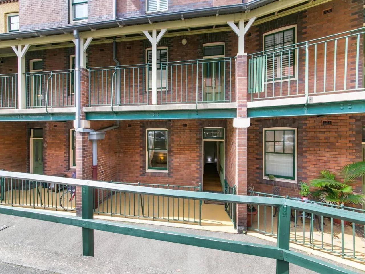 Discover The Rocks - Historical Terrace House Cité de Cité de Sydney Extérieur photo
